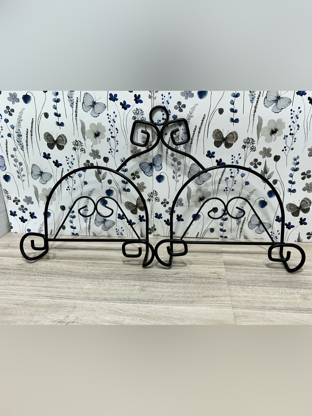Black Metal Double Plate Wall Rack Scrollwork Display Holder